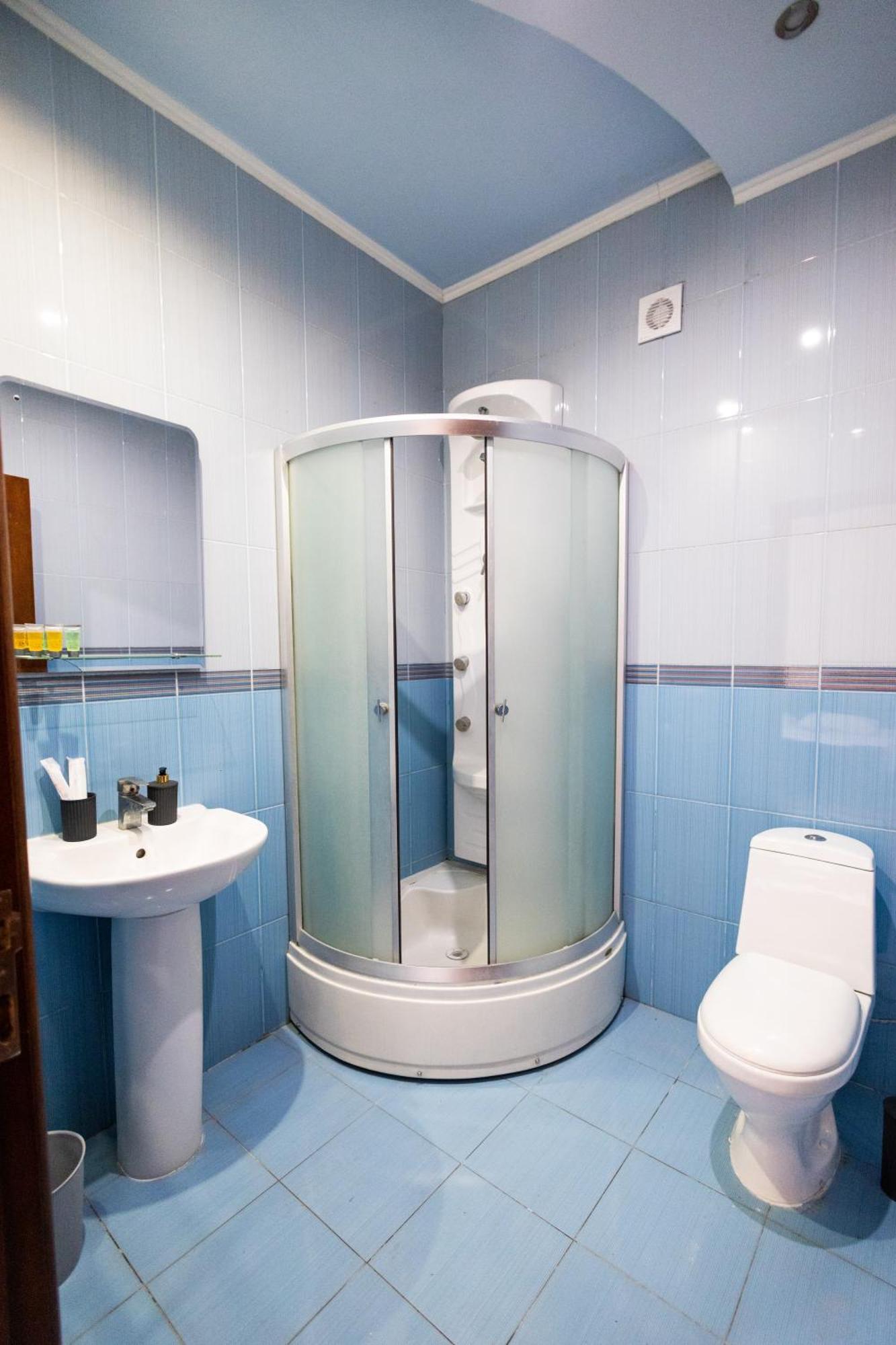 Yan Hotel Erywań Zewnętrze zdjęcie