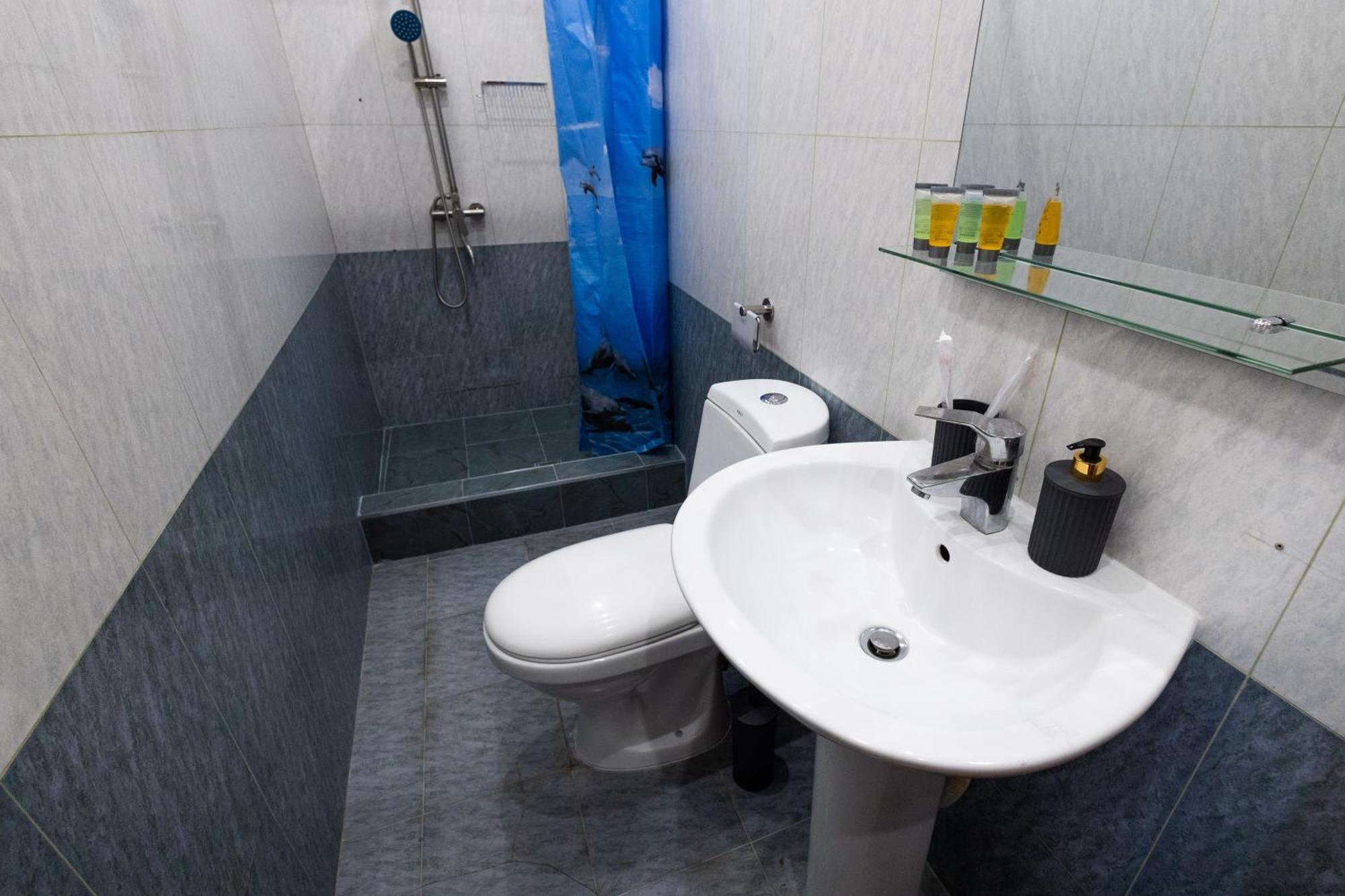Yan Hotel Erywań Zewnętrze zdjęcie