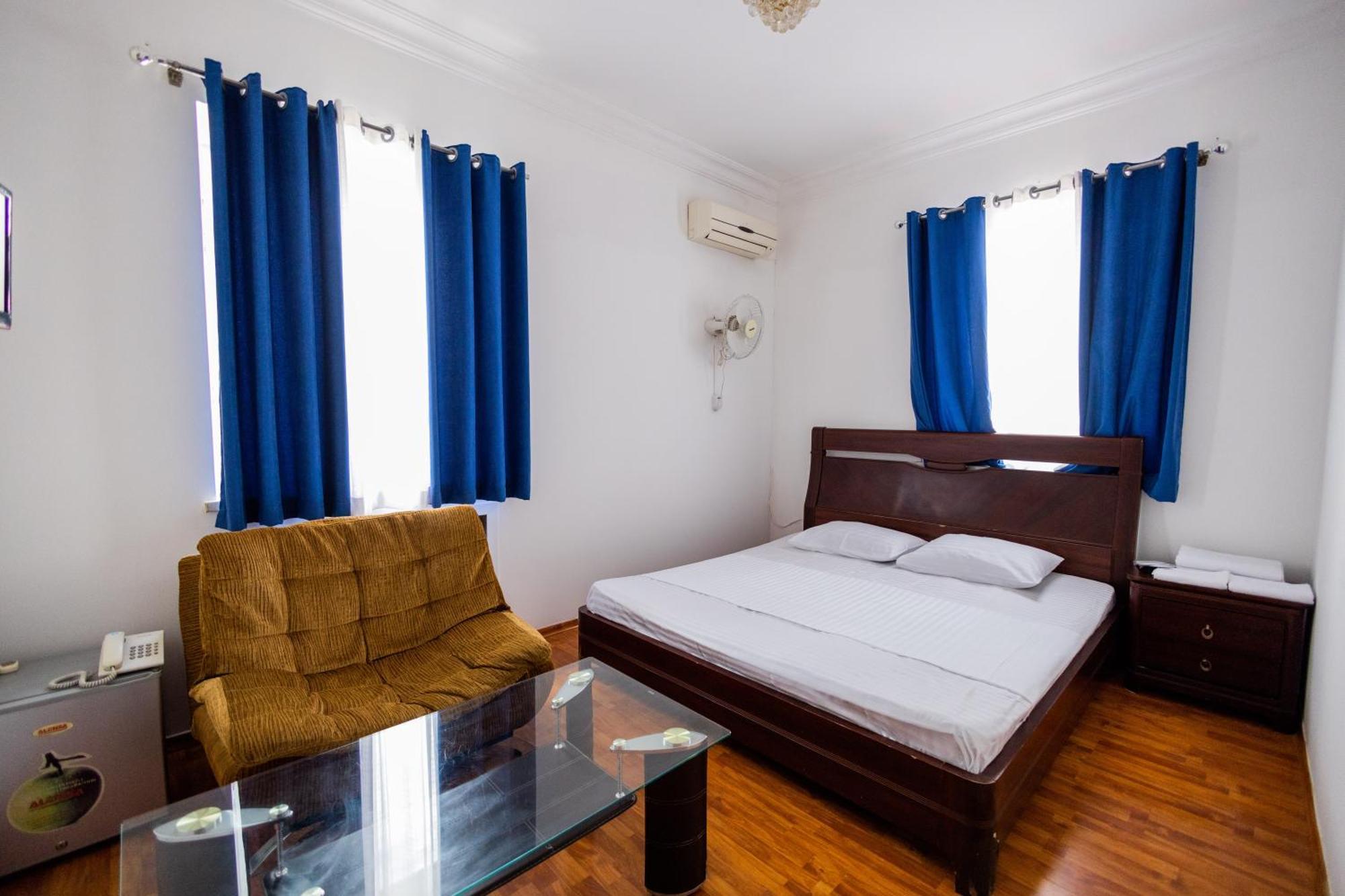 Yan Hotel Erywań Zewnętrze zdjęcie