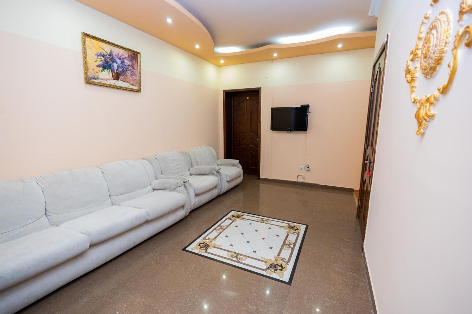 Yan Hotel Erywań Zewnętrze zdjęcie
