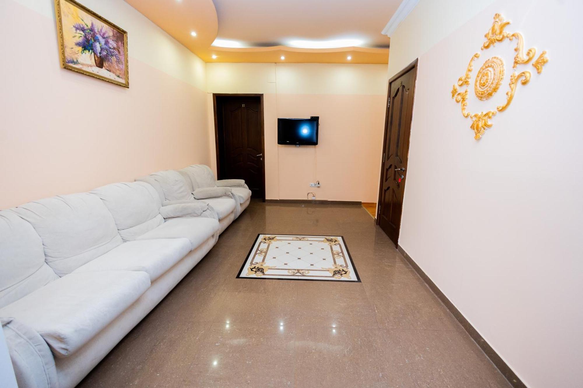 Yan Hotel Erywań Zewnętrze zdjęcie
