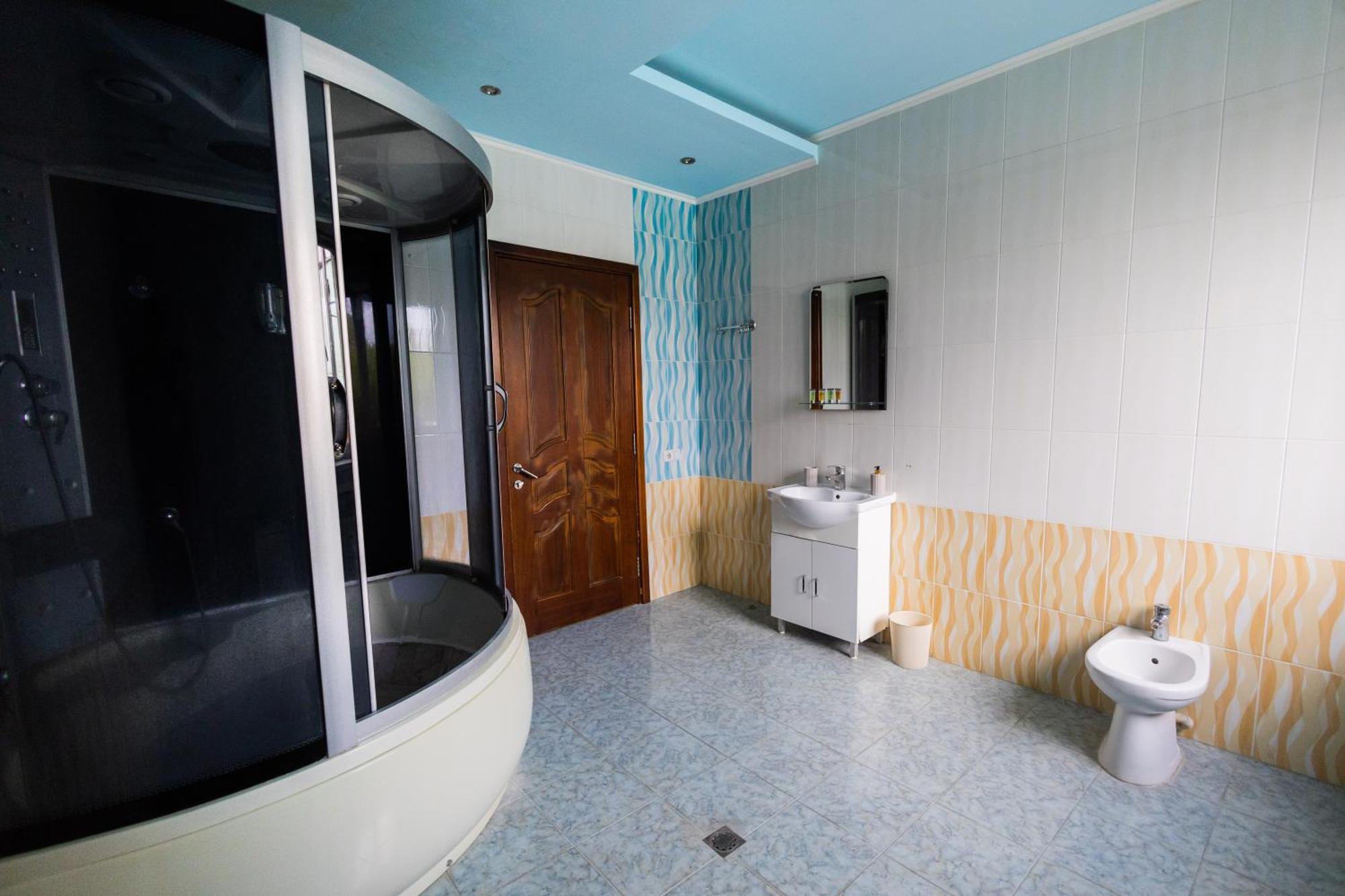 Yan Hotel Erywań Zewnętrze zdjęcie