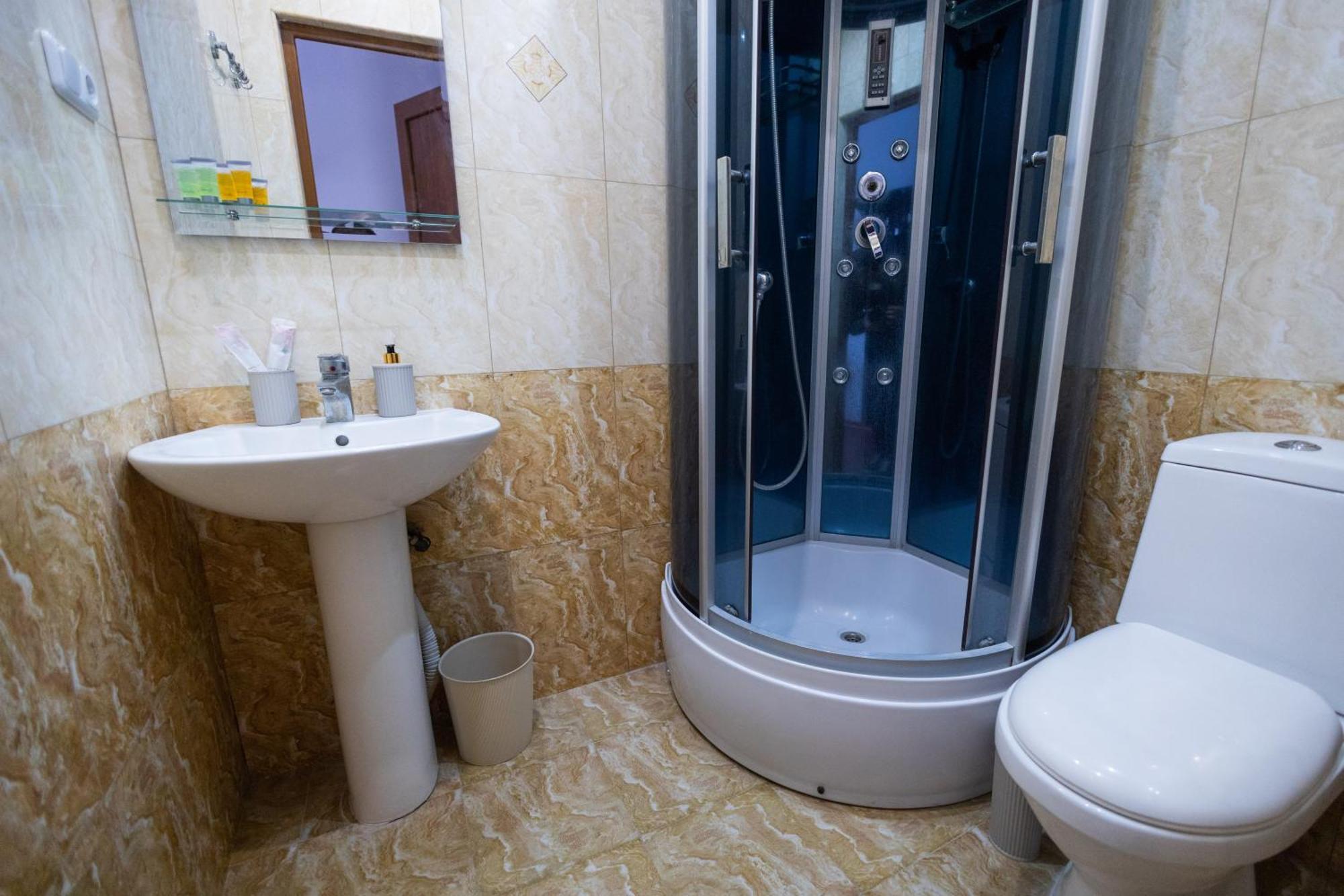 Yan Hotel Erywań Zewnętrze zdjęcie