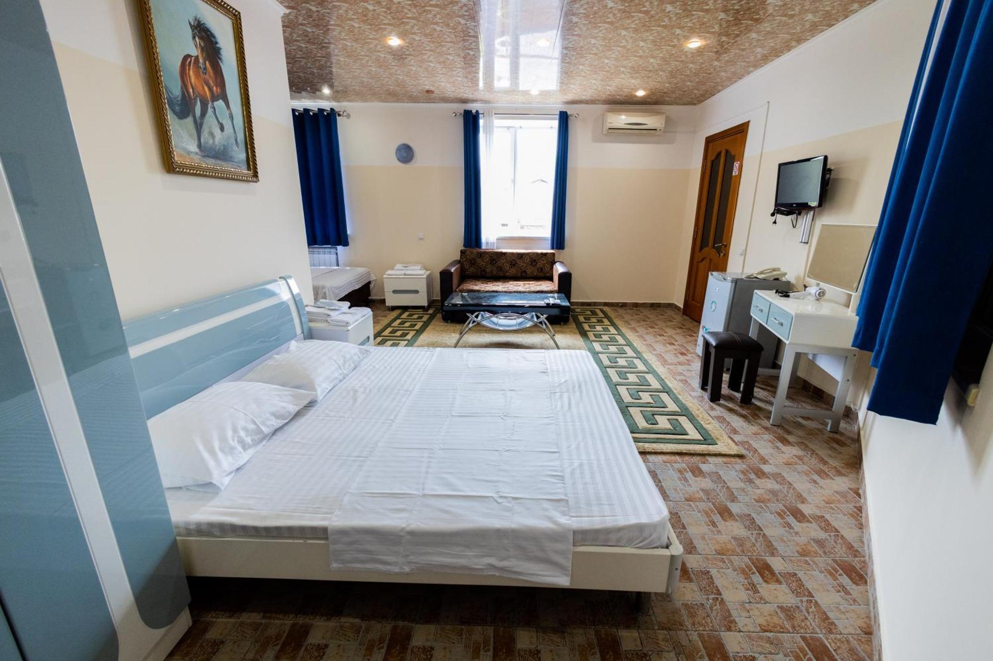 Yan Hotel Erywań Zewnętrze zdjęcie