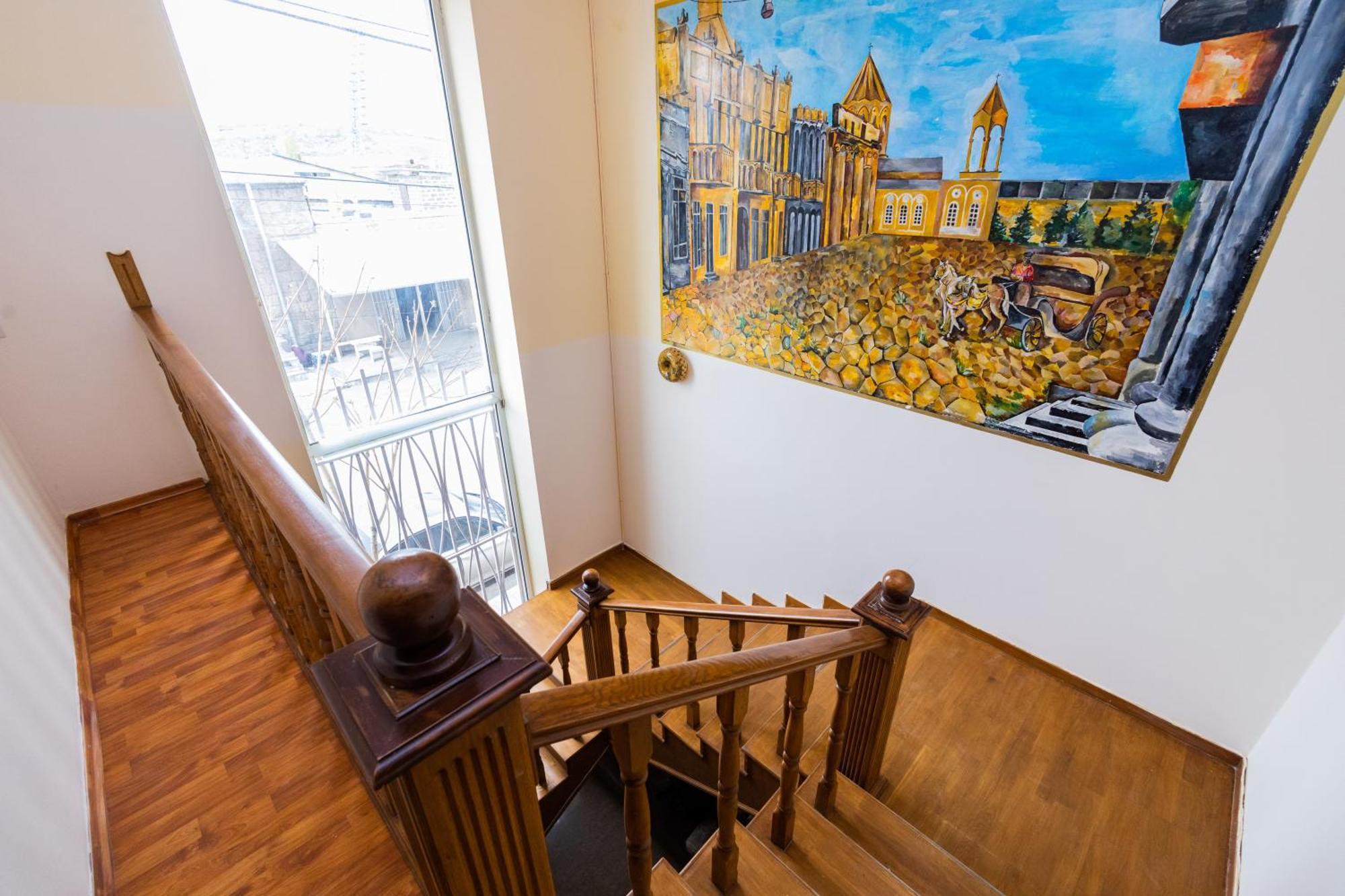 Yan Hotel Erywań Zewnętrze zdjęcie